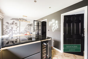 Photo 24- click for photo gallery